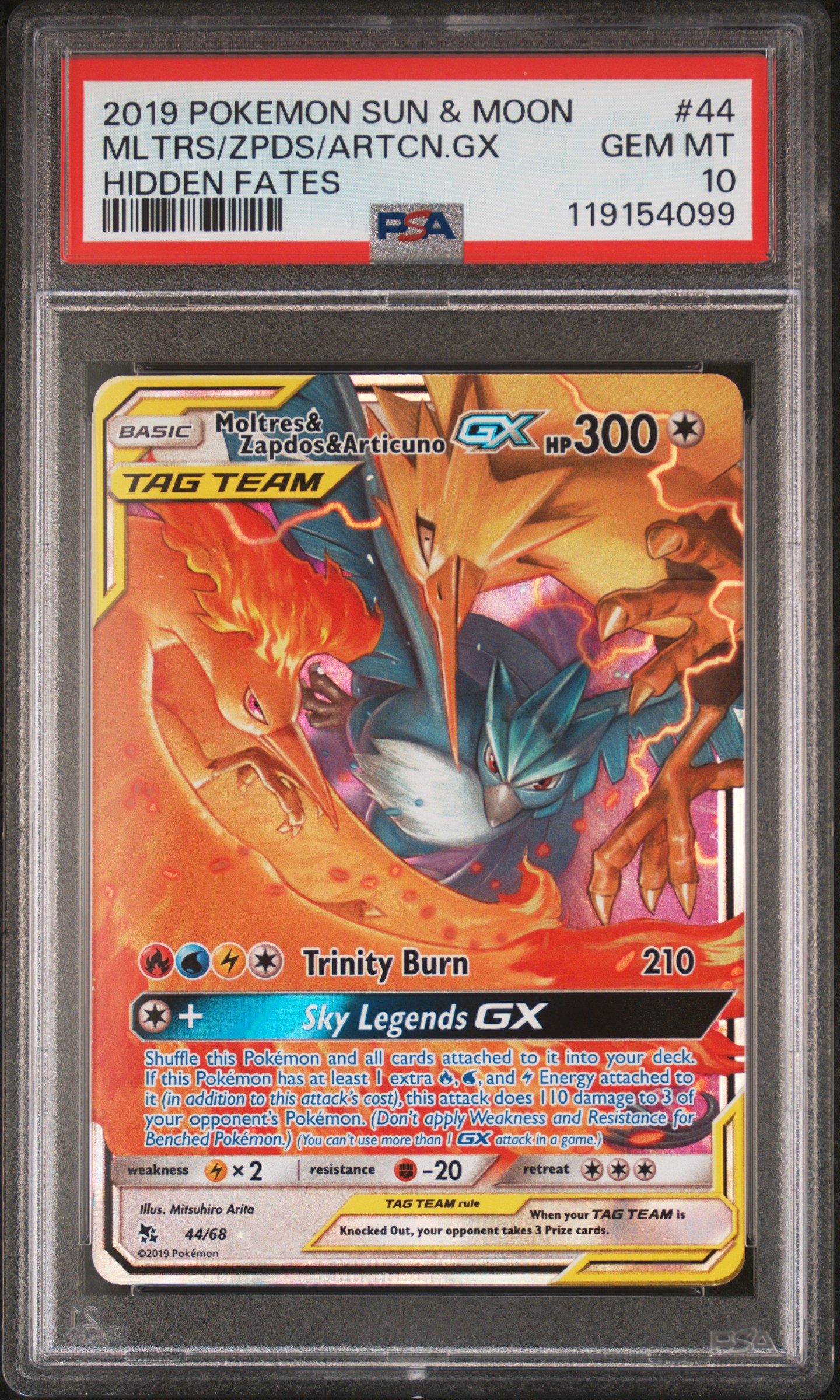 2019 POKEMON SUN & MOON HIDDEN FATES 44 MOLTRES & ZAPDOS & ARTICUNO GX